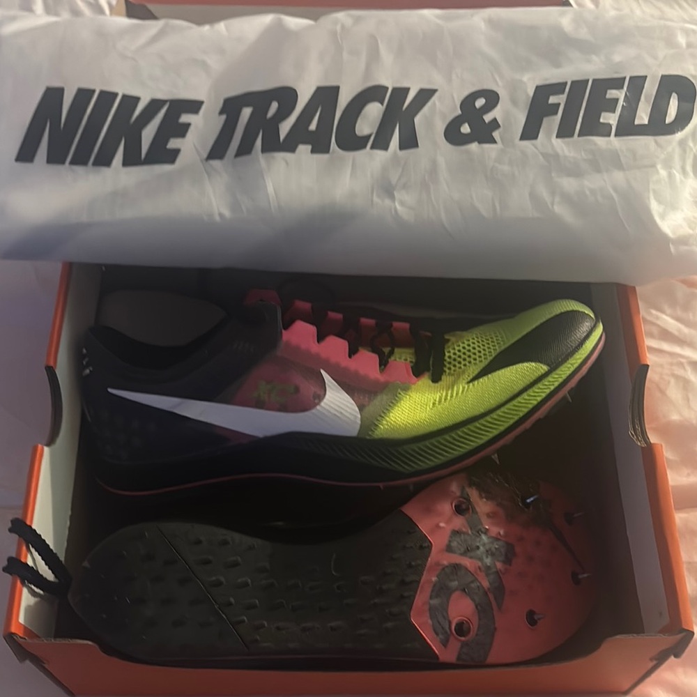 ZOOMX Dragonfly XC Nike Track & Field Spikes in Black, Pink, and Green